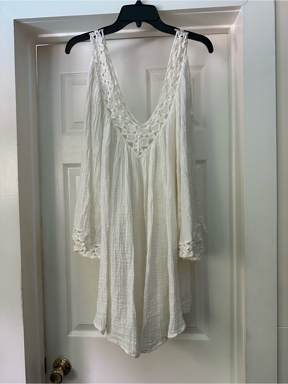 Sunday Cream Boho Crochet-Trim Cold Shoulder Tunic Top